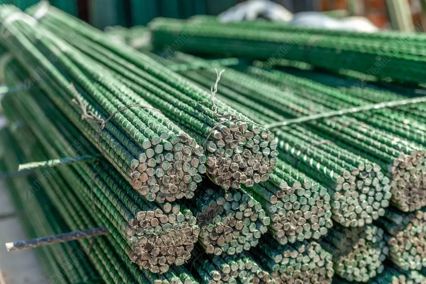 Колышки садовые для подвязки растений 1,5 м